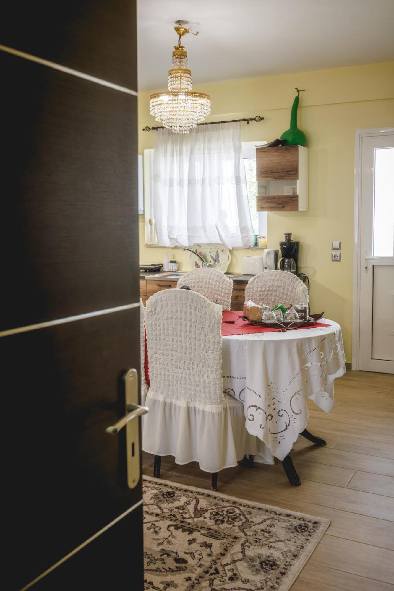 Καινούριο Σπίτι Σε Ήσυχη Τοποθεσία Apartment Nafplio Bagian luar foto